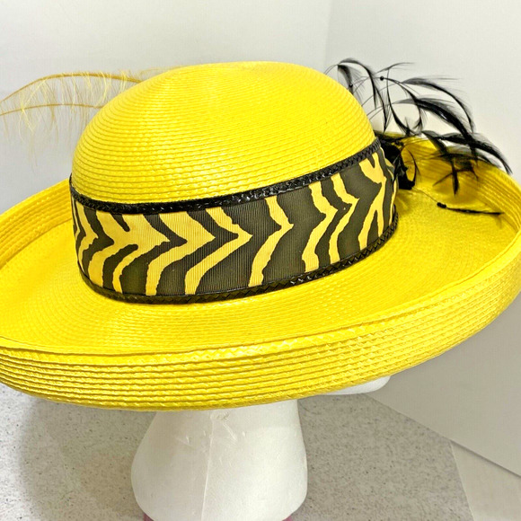 Vintage 80's Yellow & Black Deborah New York Straw Sun Hat Wide Brim w/ Feathers - Picture 5 of 9